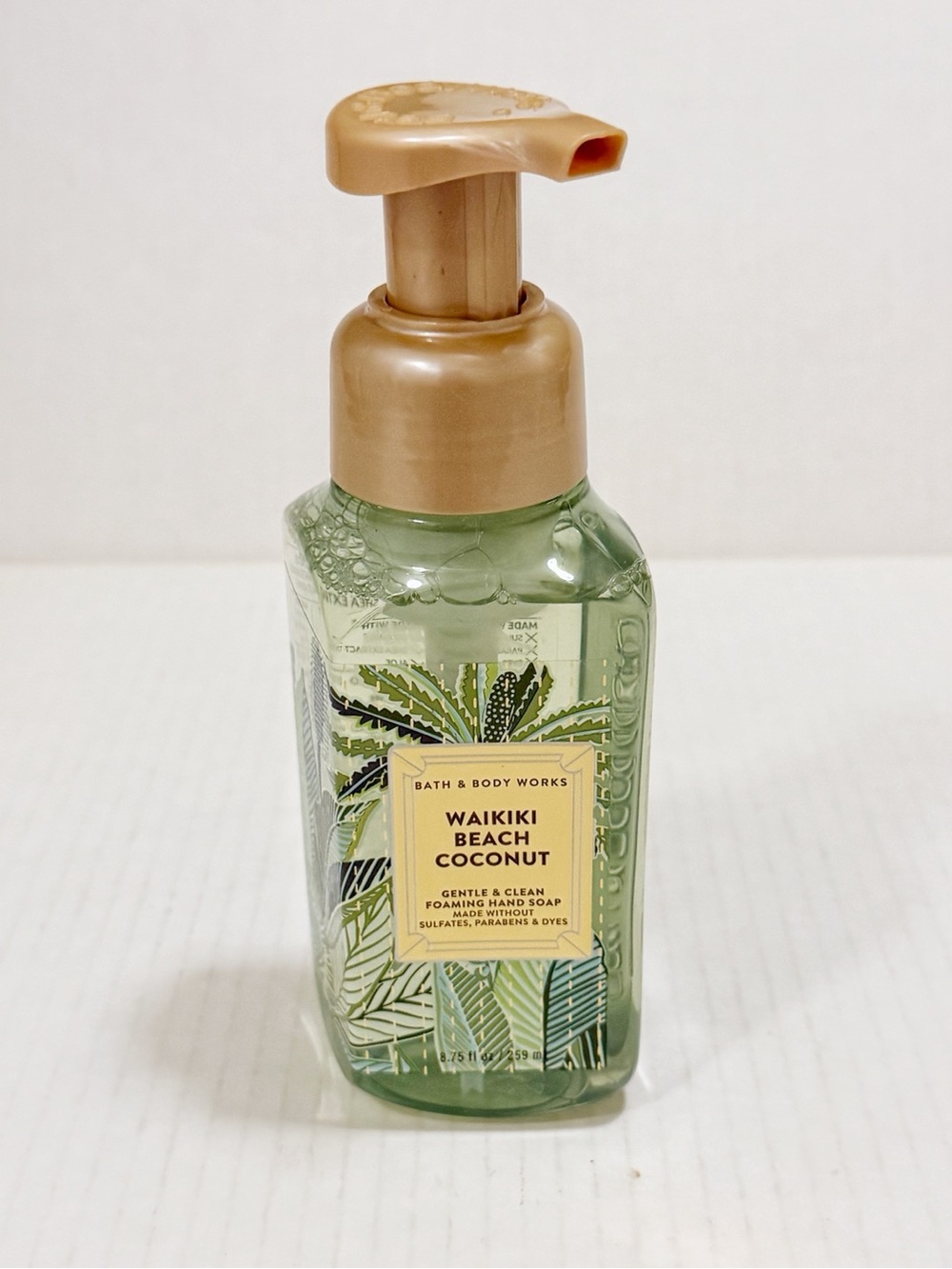 Bath & Body Works Waikiki Beach Coconut Gentle Foaming Hand Soap - Gold Pump